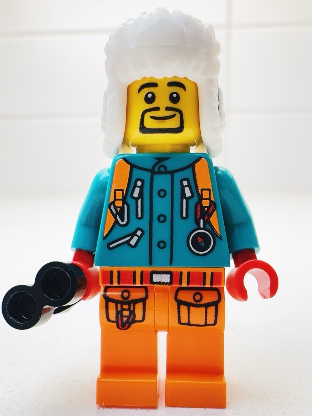 LEGO Minifig - Explorer Camper Arctic - with hearing aid - BAM - City